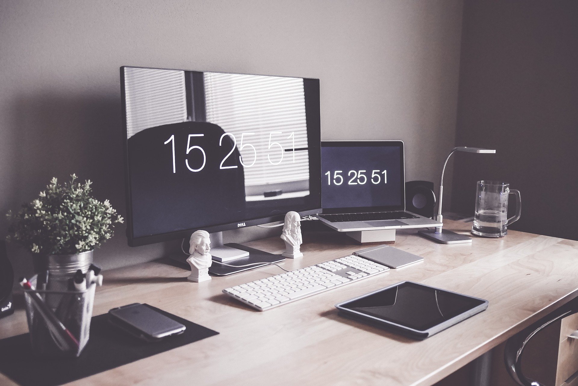 blogging while 9 to 5